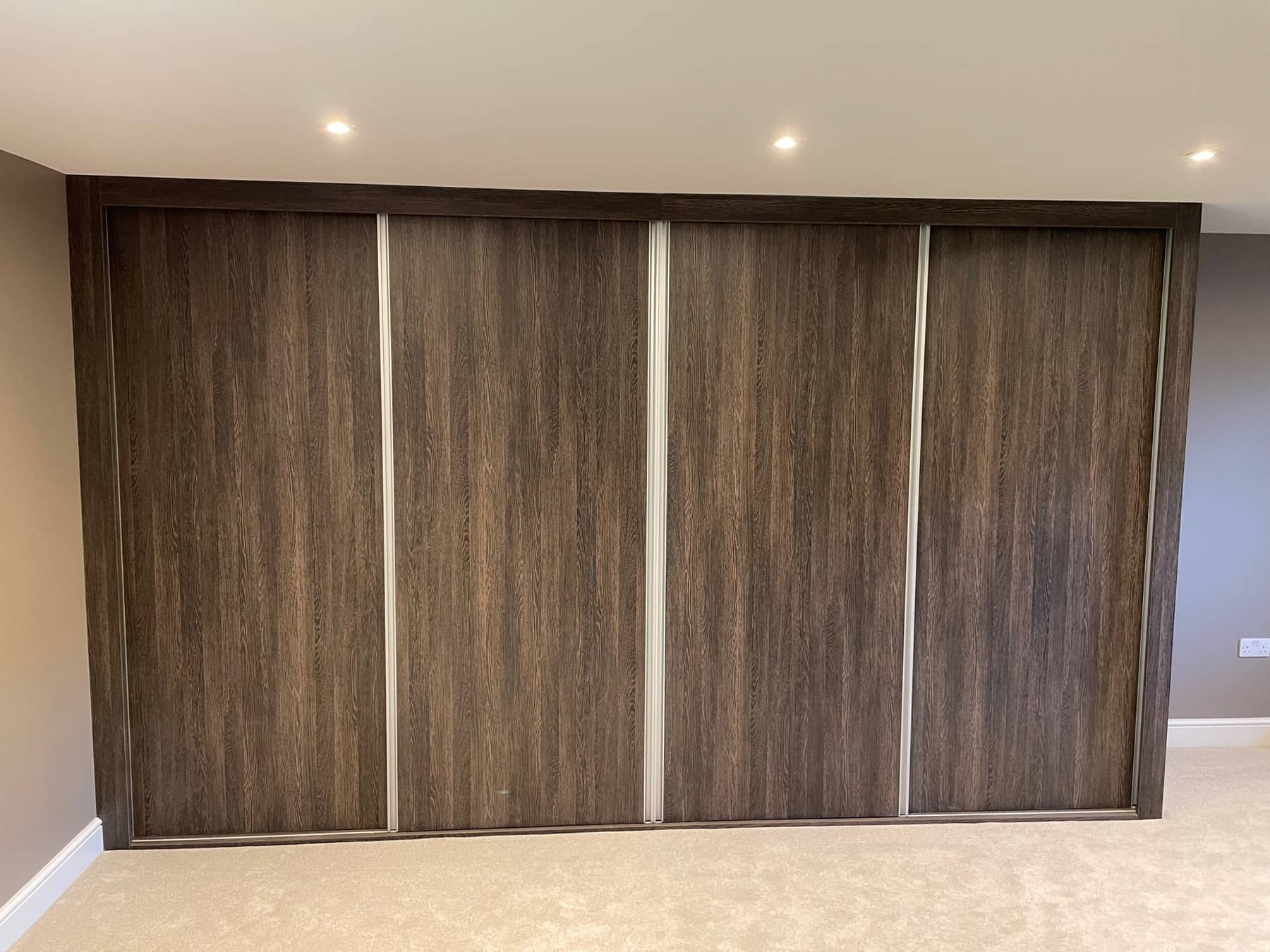 Custom dressing room