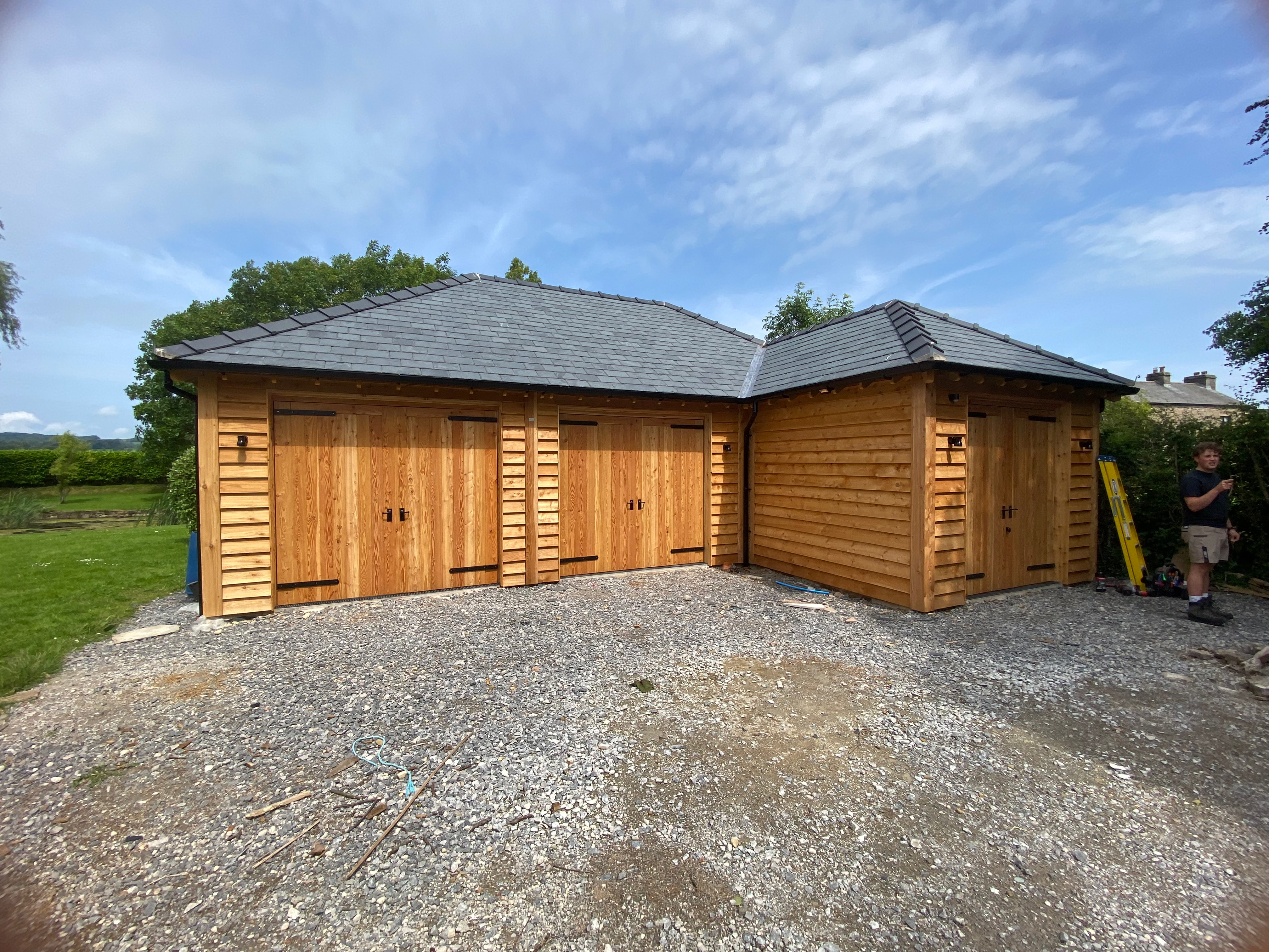 Oak-framed garage or carport by Woodstyle Joinery
