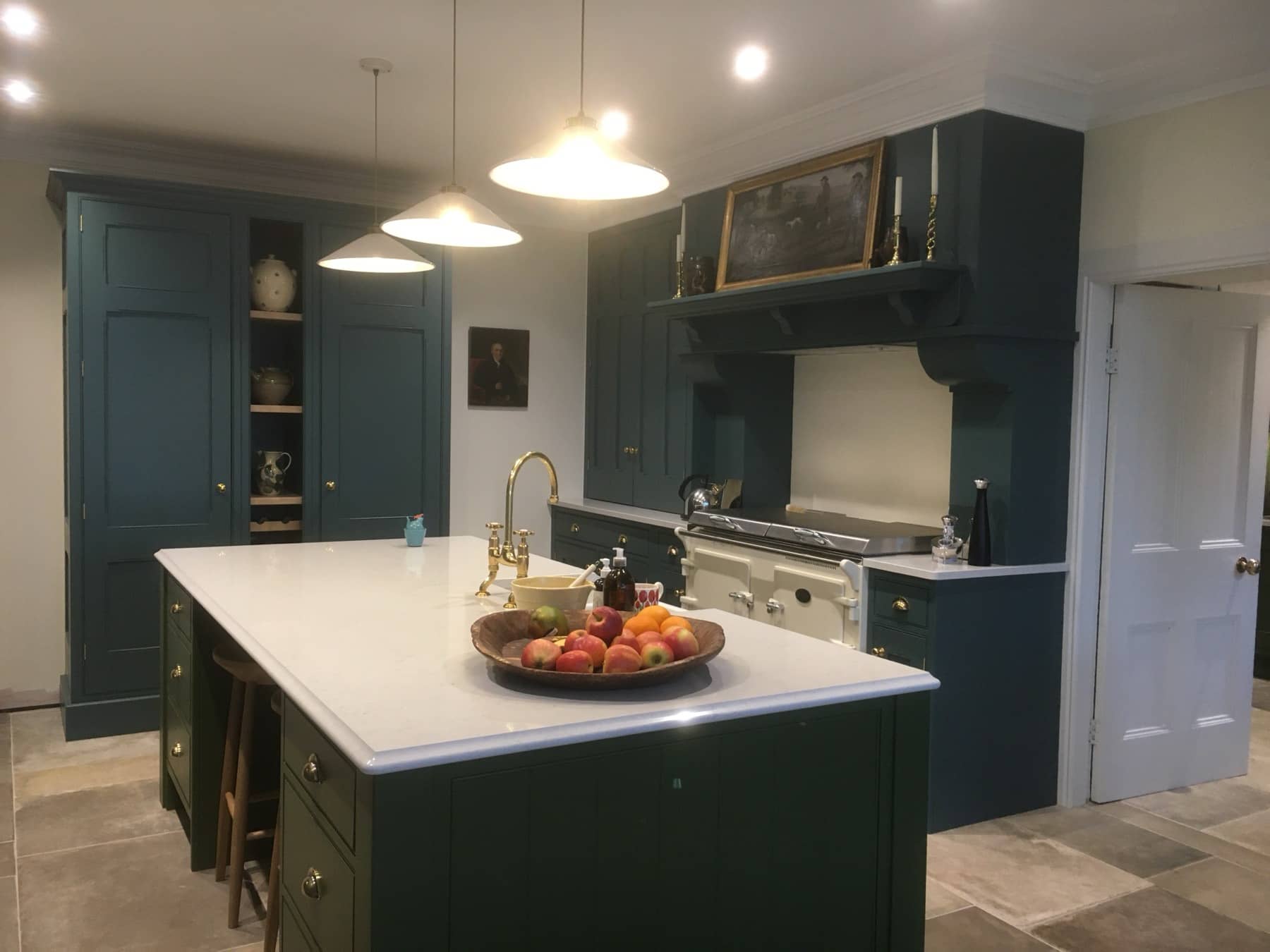 Kitchen with island