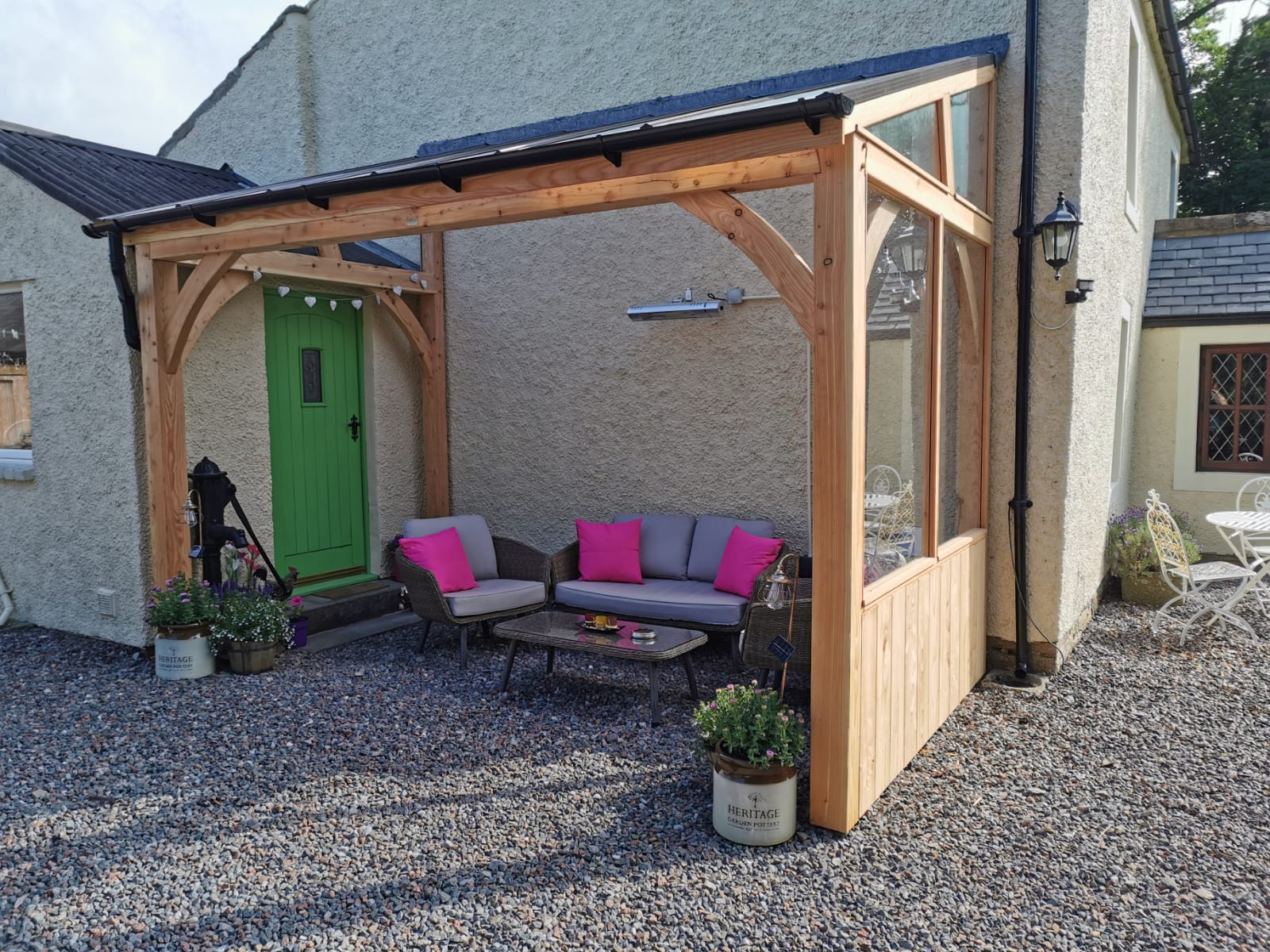 Oak-framed veranda by Woodstyle Joinery